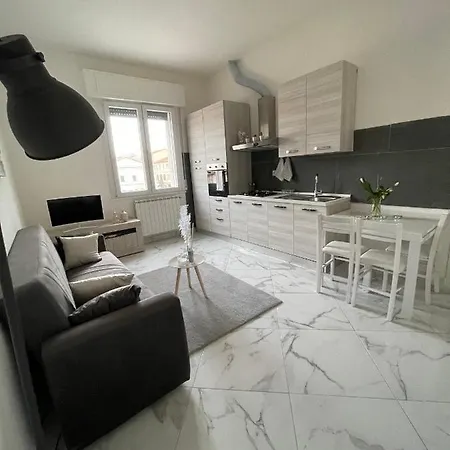 Affitta Tra Mari E Monti Apartmán *
